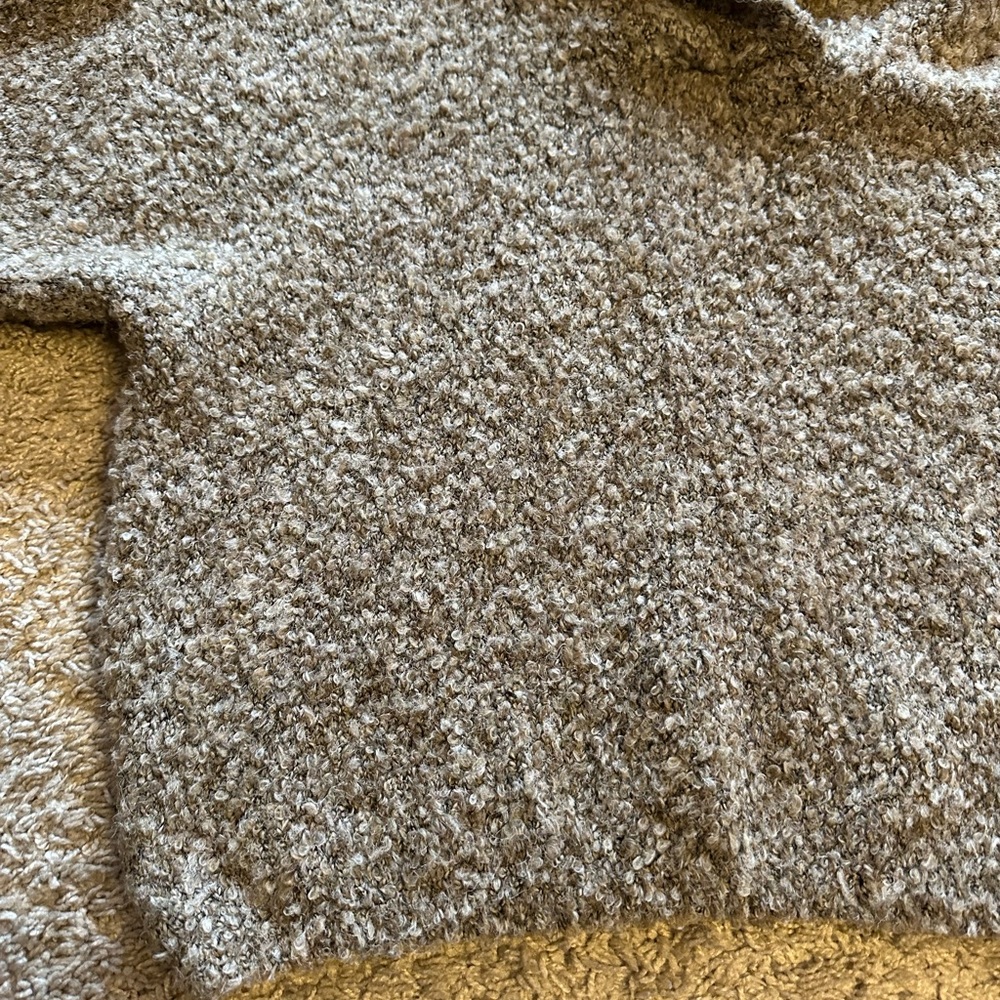 Universal Thread Sweater Size Medium - image 4